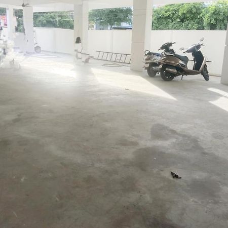 Sai Durga Banquet Hall And Ac Rooms Tirupati Exterior foto